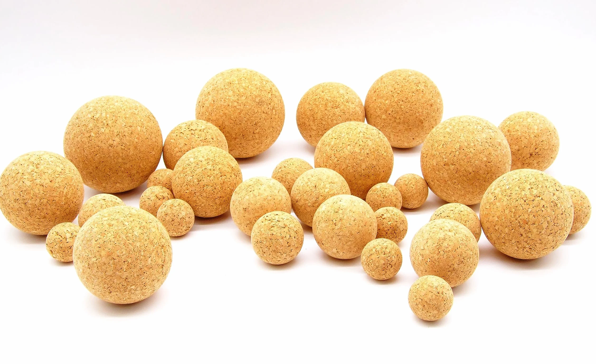 Pelota de Corcho 9 cm x 10 unidades – Tapón para Botellas, Bola de Masaje, Elemento Decorativo y Juguete Ecológico
