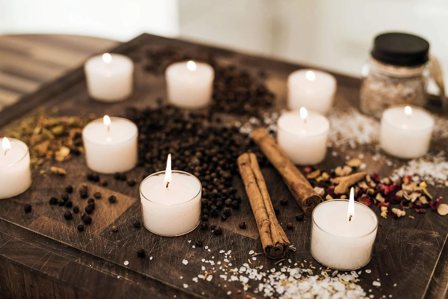Velas de té blancas Horeca 100 unidades Duración 8 horas Inodoras Sin perfume