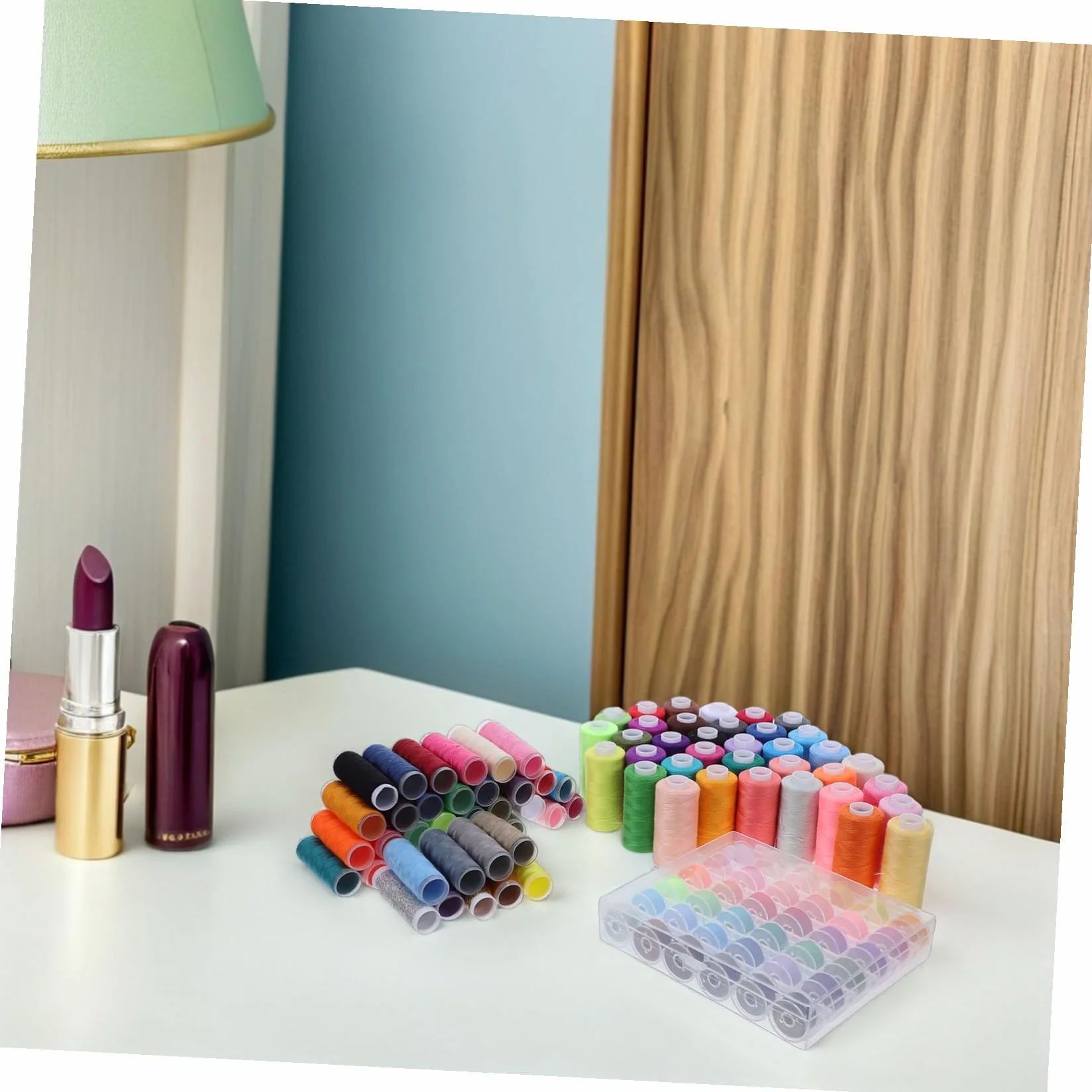 Kit de Hilo de Coser de 111 Piezas con 39 Colores de Hilo para Máquina de Coser y 36 Bobinas de Poliéster con Portabobinas, Adecuado para Reparaciones Hogar