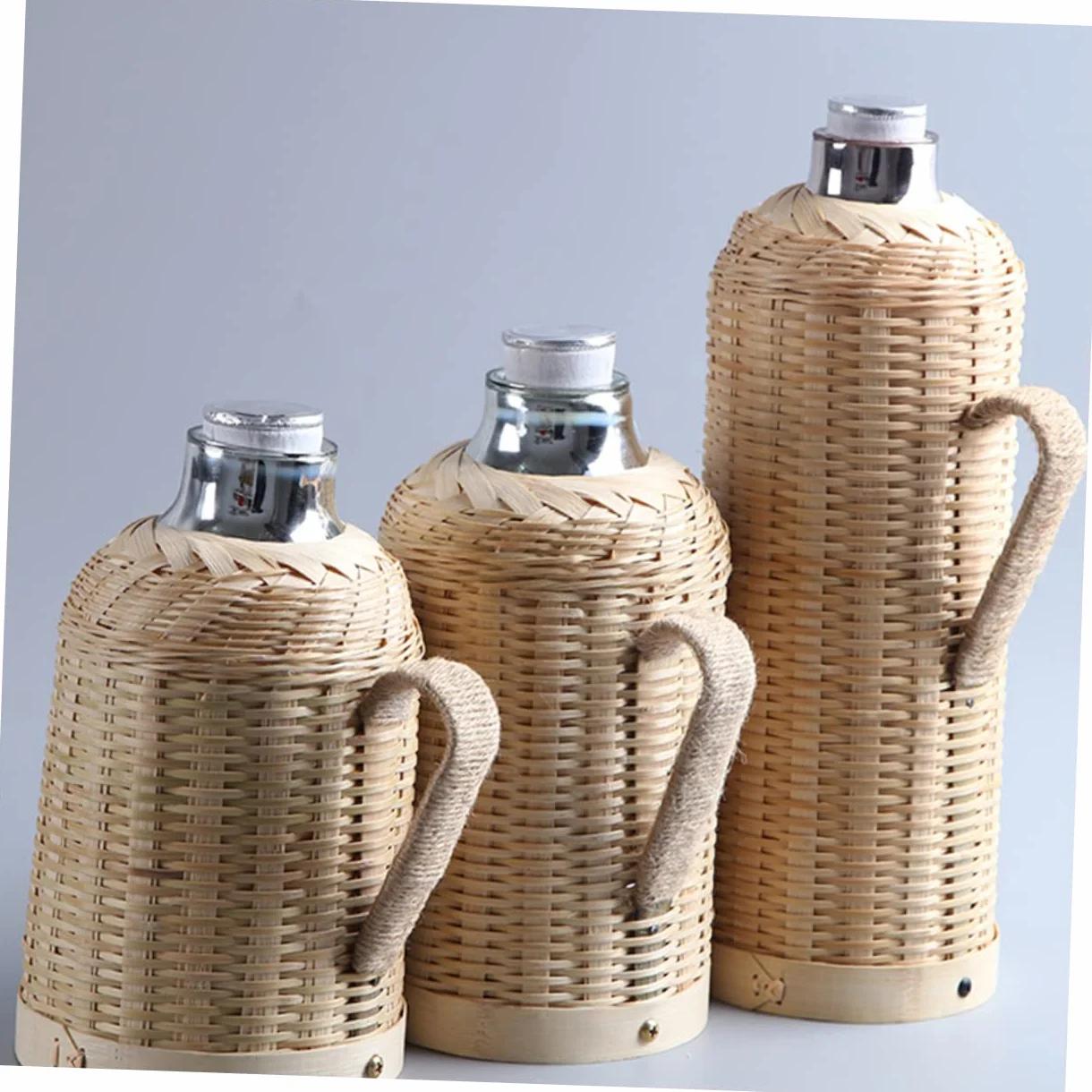 Ciieeo Botella Térmica de Bambú Tejida a Mano, 2l, Vidrio | Estilo Retro, Acabado Fino y Práctico, Uso en Casa u Oficina, Ideal para Aficionados al Té