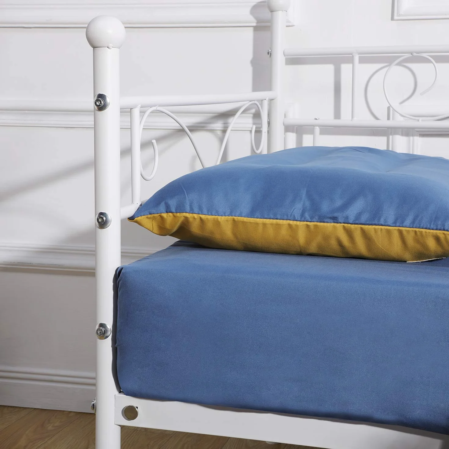 EGGREE Cama Metálica diván Cama Individual Marco de Cama para Niños Habitación Habitación Dormitorio Balcón Jardín Cama Blanco