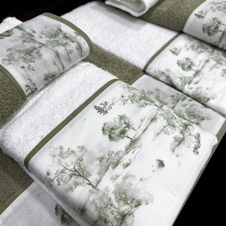 Dos Juegos DE Toallas Toile DE JOUY Bosque Blanco Y Verde
