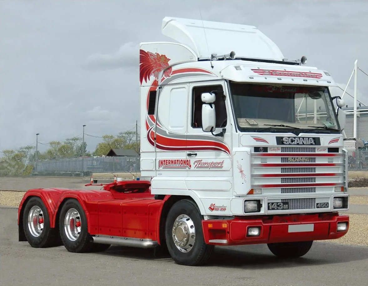 Italeri 3944S Scania Streamline 143H 6x2 - Réplica fiel de maquetas, manualidades, aficiones, pegado, kit de construcción de plástico, montaje, Multicolor