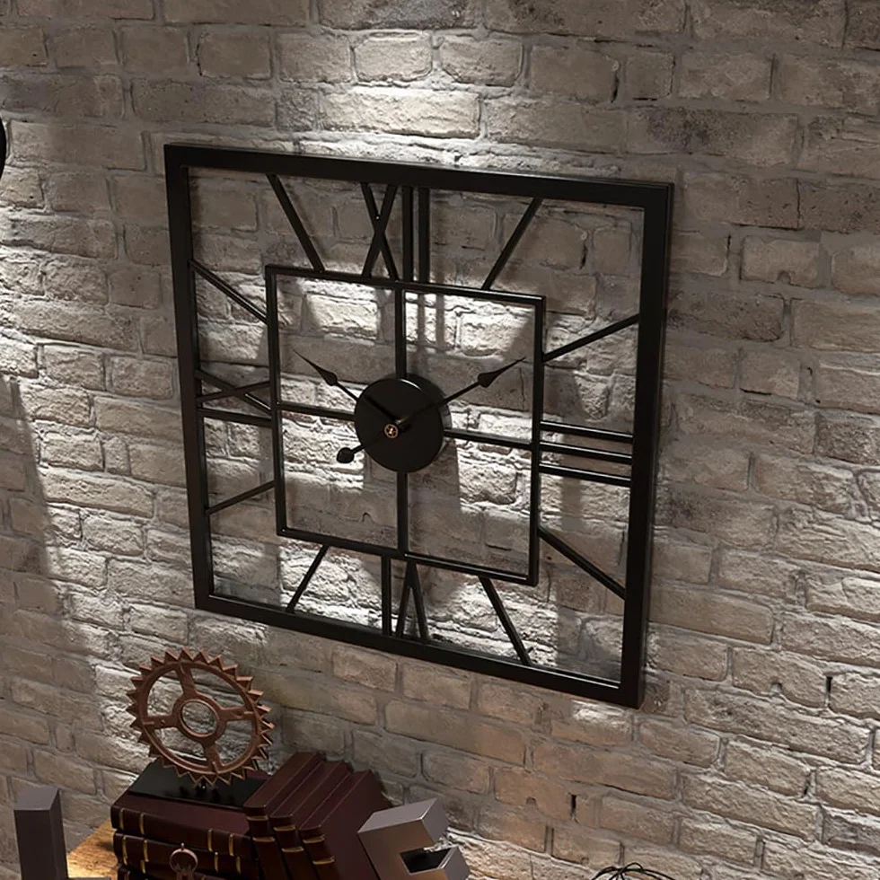 Reloj de pared vintage grande de metal negro de 50 cm, cuadrado, silencioso, números romanos, reloj colgante para sala de estar, dormitorio, cocina, cafetería, hotel, funciona con pilas, elegante