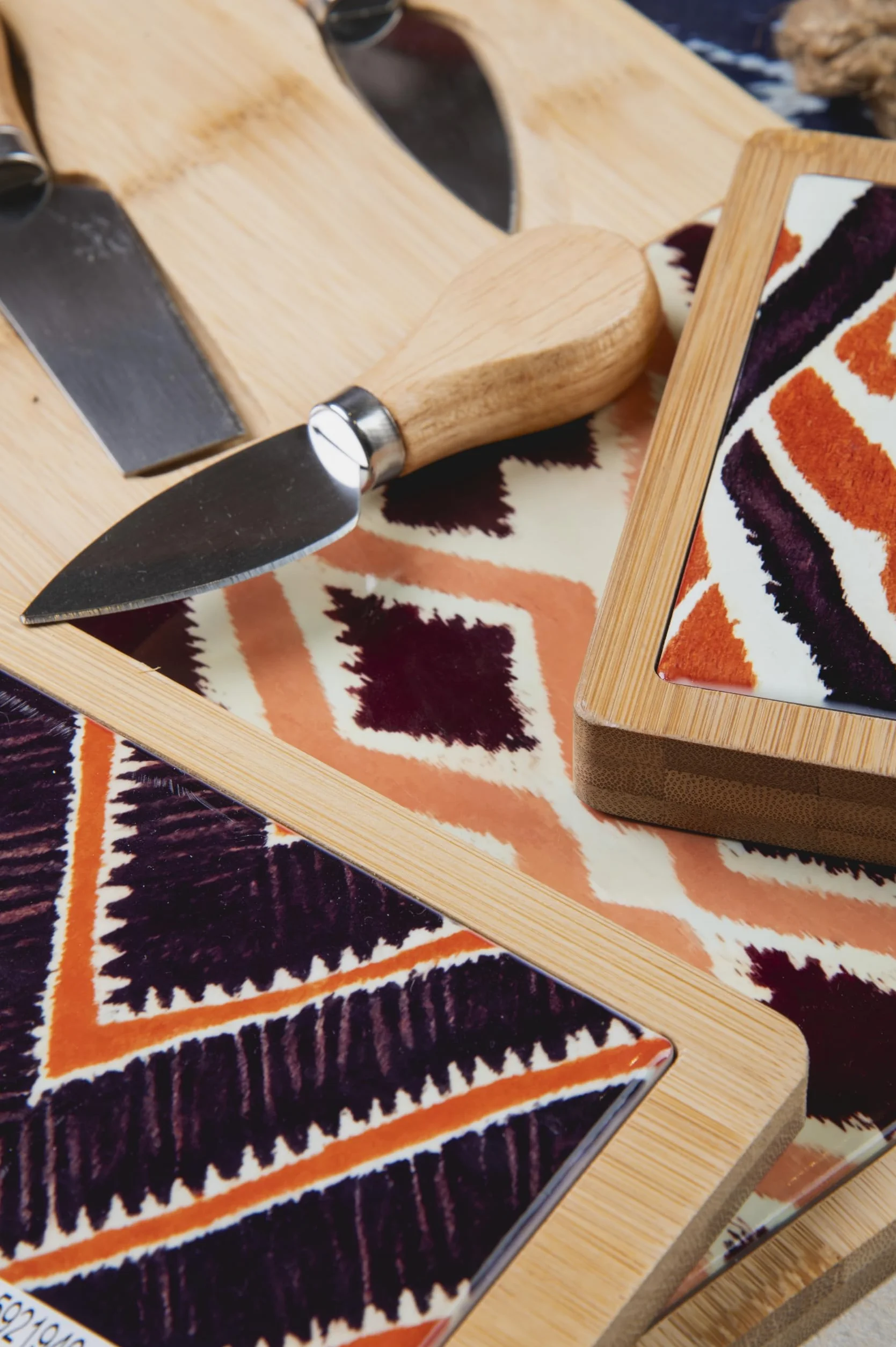 Malindi Tabla de cortar rectangular de cerámica y bambú 40 x 12,5 cm