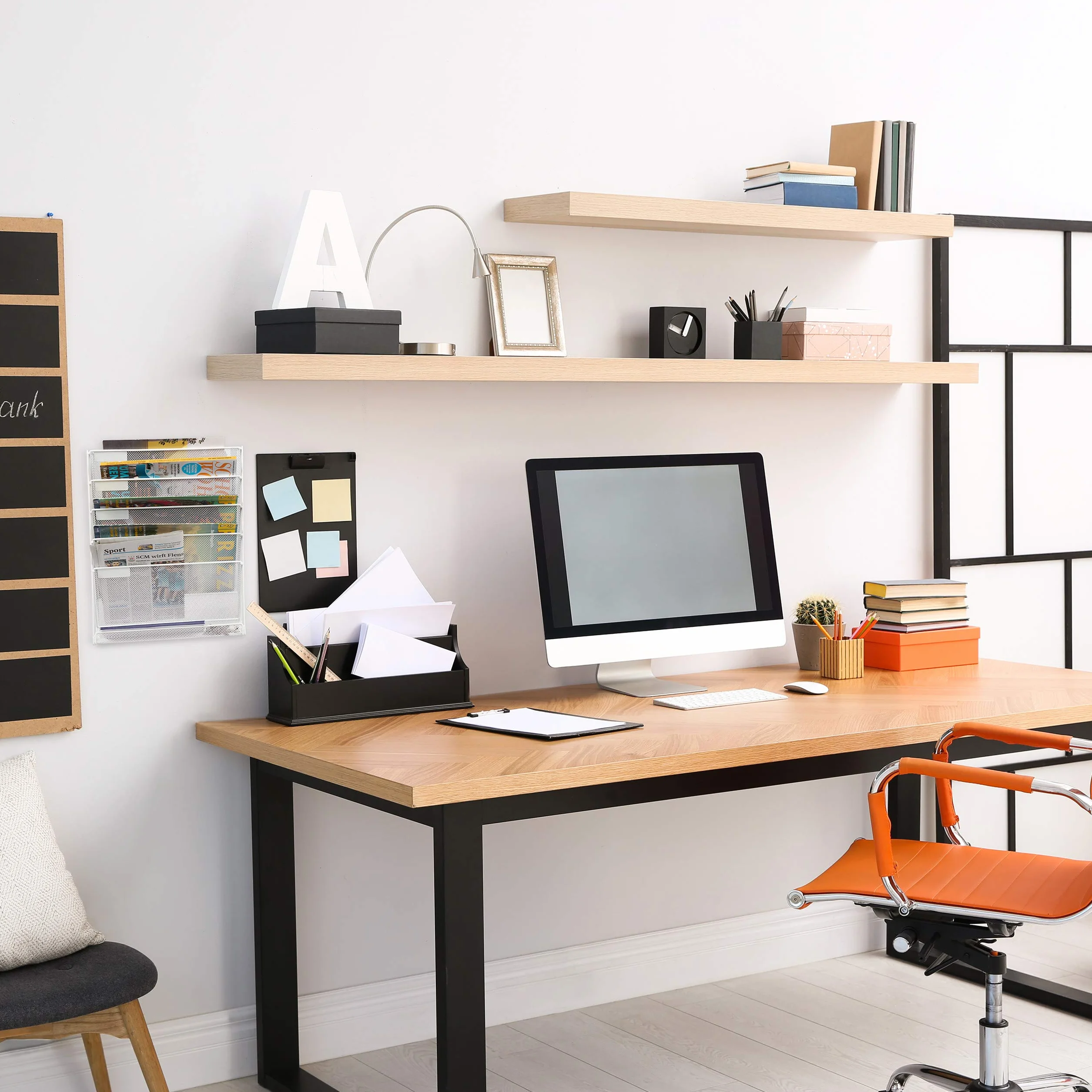 Relaxdays Revistero de Pared, Formato A4, 5 Compartimentos, Metal, Organizador Revistas, 40,5 x 32,5 x 10,5 cm, Blanco