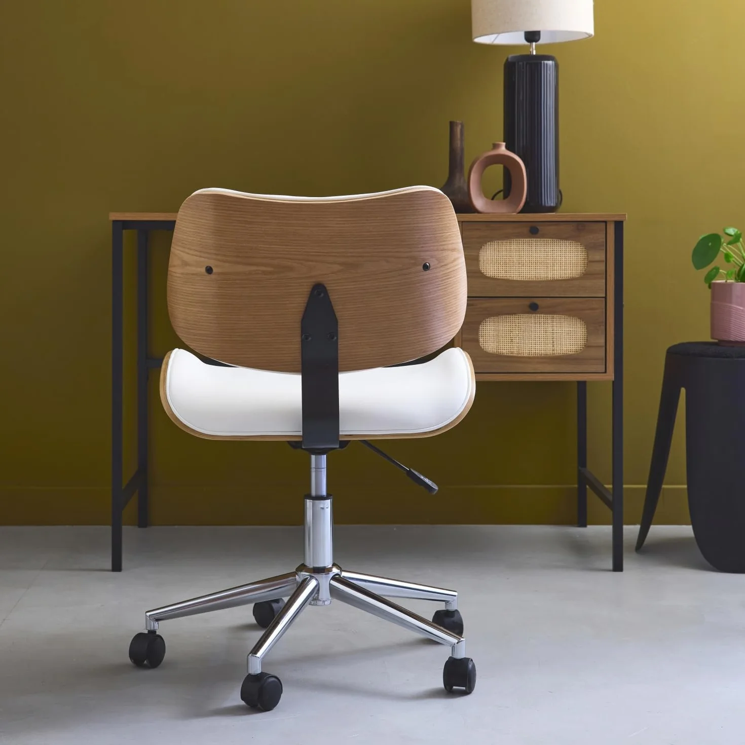sweeek-Silla de Oficina con Ruedas, Madera Curvada y Acabado en Polipiel, Karen, Blanco, 52x53x88 cm